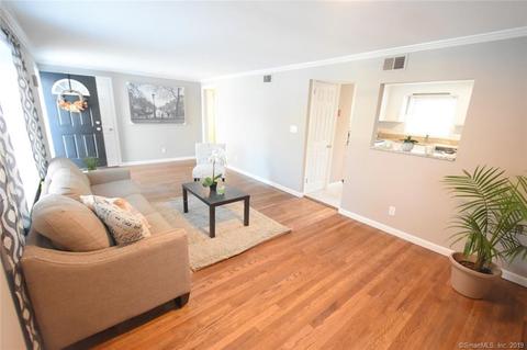 109 Concord Cir, Wethersfield, CT 06109 photo 1