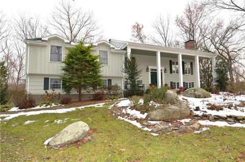 39 Kimberly Dr, Monroe, CT 06468 photo 1