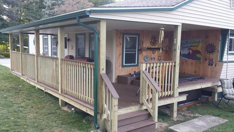 98 Putnam Rd, Pomfret Center, CT 06259 photo 1