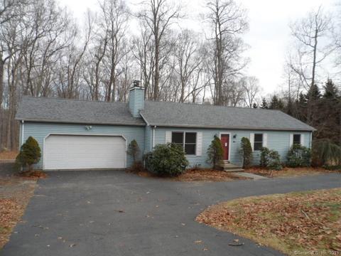 95 Olde Orchard Rd, Clinton, CT 06413 photo 1
