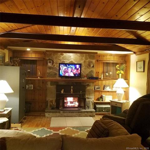 15 Putnam Rd, Plainfield, CT 06374 photo 1