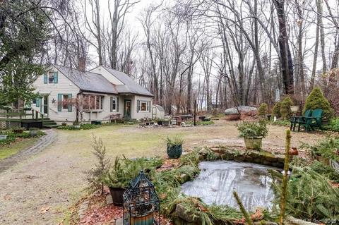 12 Checkerberry Ln, Newtown, CT 06482 photo 1