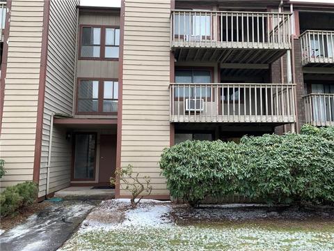 130 Coe Ave #14, East Haven, CT 06512 photo 1