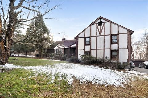 1393 Monroe Tpke, Monroe, CT 06468 photo 1
