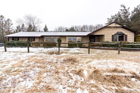 987 Monroe Tpke, Monroe, CT 06468 photo 1