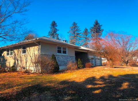6 Kendall Ter E, Danbury, CT 06811 photo 1