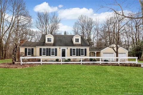 91 Pocahontas Rd, Redding, CT 06896 photo 1