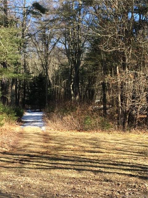 714 Chestnut Hill Rd, Killingly, CT 06241 photo 1