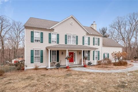 15 Stonegate Cir, Higganum, CT 06441 photo 1