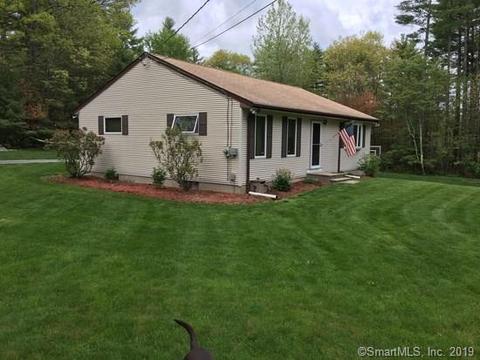 8 Lakeside Dr, Thompson, CT 06277 photo 1