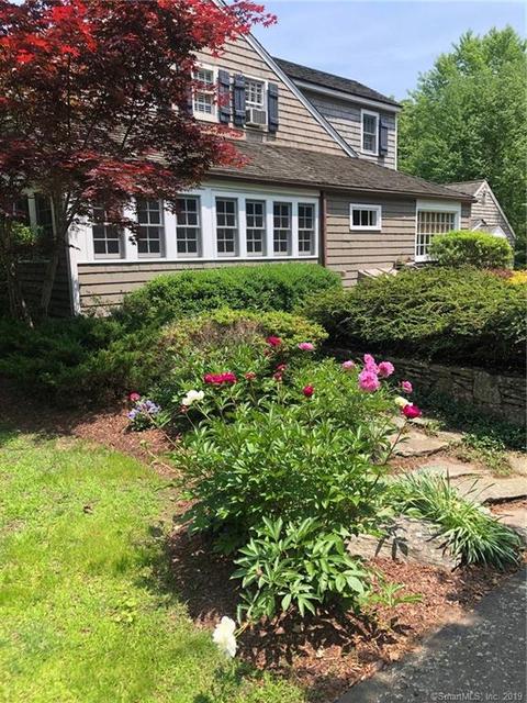 264 Pepper St, Monroe, CT 06468 photo 1