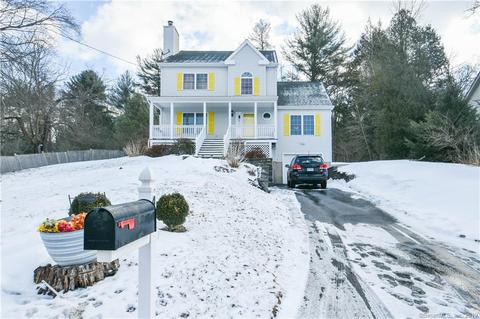 423 Clearview Ave, Torrington, CT 06790 photo 1