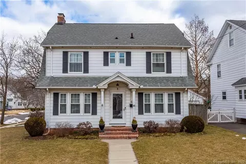65 Wakefield St, Hamden, CT 06517 photo 1