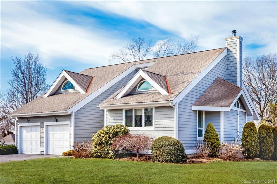 15 Linden Shrs 15, Branford, CT 06405 Movoto