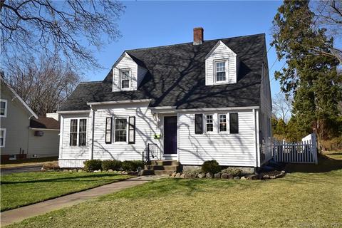 49 School St Enfield Ct 26 Photos Mls 170176574 Movoto