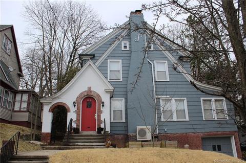 85 Roydon Rd, New Haven, CT 06511 photo 1