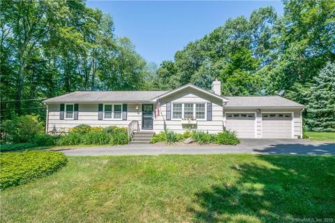 11 Skidmore Ln, Newtown, CT 06482 photo 1