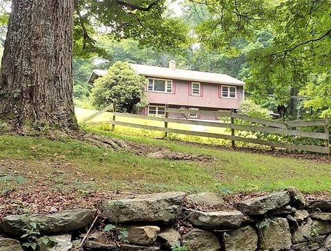 167 S Windham Rd, Windham, CT 06226 photo 1