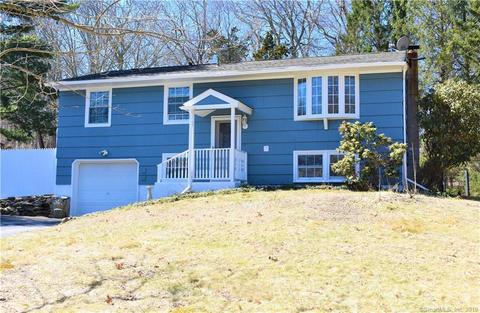 49 Blacksmith Dr, Ledyard, CT 06339 photo 1