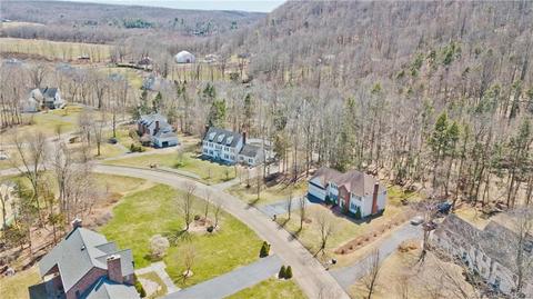 48 Blue Hills Dr, Guilford, CT 06437 photo 1