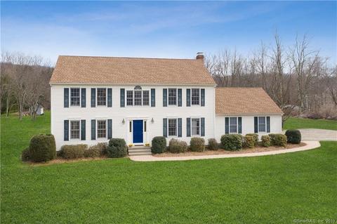 2 Lone Oak Mdws, Newtown, CT 06482 photo 1