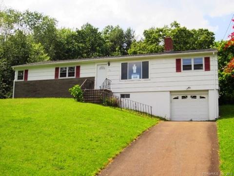 105 Jennifer Rd, Hamden, CT 06514 photo 1