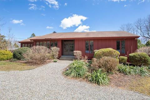 577 Arrowhead Dr, Orange, CT 06477 photo 1