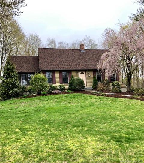 19 Pepperbush Dr, Clinton, CT 06413 photo 1