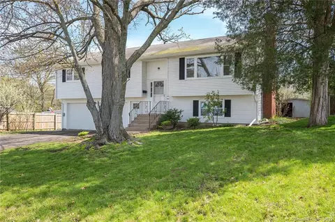 58 Brussels Ave, Wethersfield, CT 06109 photo 1