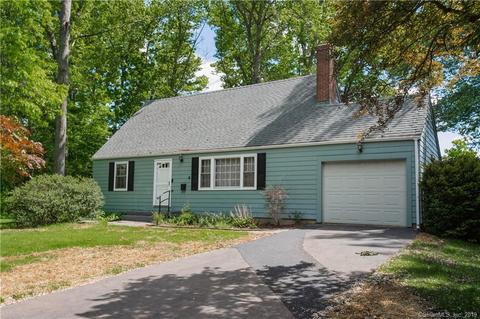 8 Cobblestone Rd, Bloomfield, CT 06002 photo 1