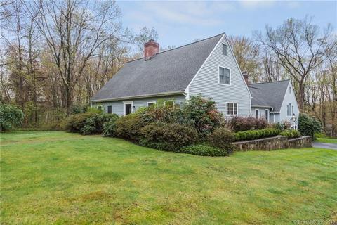 13 Guardhouse Dr, Redding, CT 06896 photo 1