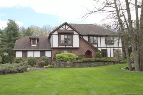 60 Heather Rd, Monroe, CT 06468 photo 1