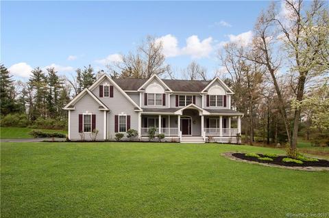 20 Pearl St, Newtown, CT 06482 photo 1