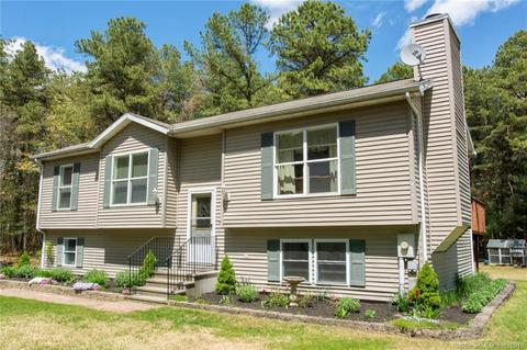 102 Lillibridge Rd, Plainfield, CT 06374 photo 1