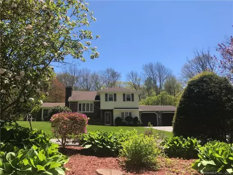 51 Steven St, Killingly, CT 06239 photo 1