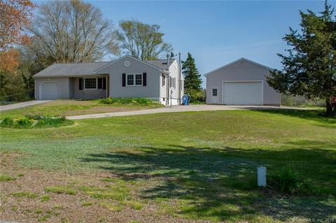 39 Uncas Dr, Griswold, CT 06351 photo 1
