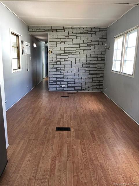 3 Hillside Ter, Killingly, CT 06239 photo 1