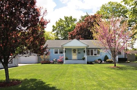 40 Mohawk Ln, Wethersfield, CT 06109 photo 1