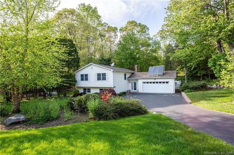 22 Devonshire Dr, Ledyard, CT 06335 photo 1