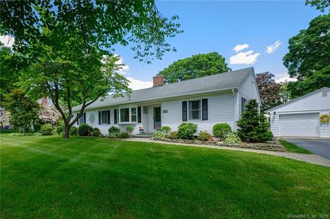 502 Halladay Ave W, Suffield, CT 06078 photo 1