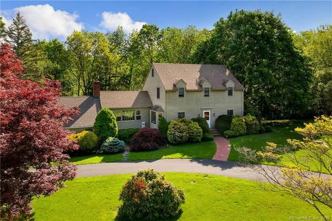 16 Bridle Rd, Redding, CT 06896 photo 1