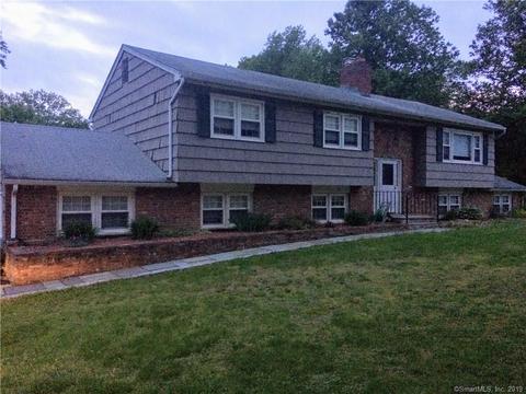 9 Bradley Dr, Monroe, CT 06468 photo 1
