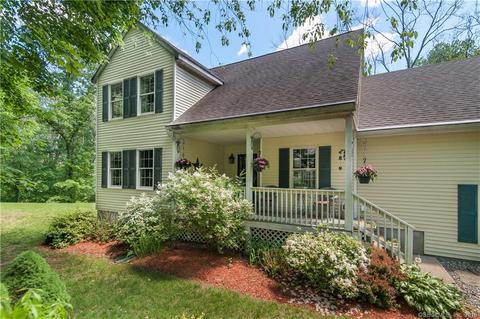 81 Benjamin Rd, Preston, CT 06365 photo 1