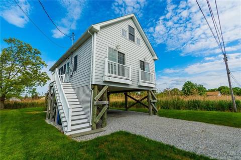 9 Saye St, Old Saybrook, CT 06475 photo 1