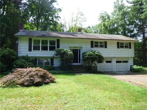 11 Turkey Roost Rd, Newtown, CT 06482 photo 1