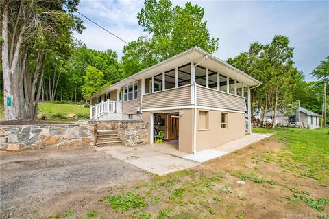 5 Aime St, Baltic, CT 06330 photo 1