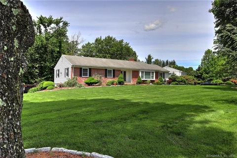 620 Harborview Rd, Orange, CT 06477 photo 1