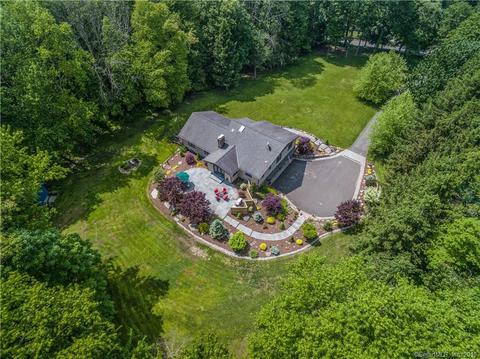 46 Huckleberry Rd, Redding, CT 06896 photo 1