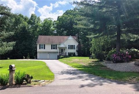 26 Carriage Ln, North Windham, CT 06256 photo 1
