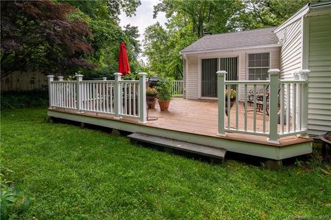 29 Robin Ridge Dr, Madison, CT 06443 photo 1